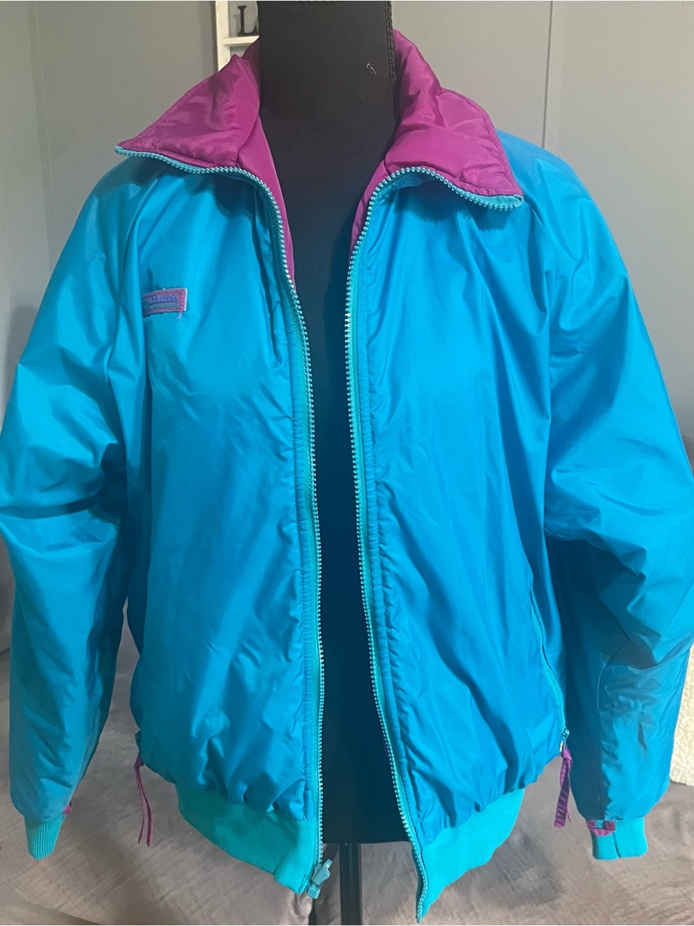 Columbia Women's Teal Blue Jacket with Pink Lining it can be used both sides